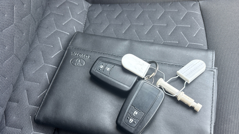 Toyota Corolla 1.8 VVT-i Hybrid Icon Tech 5dr CVT Hybrid Hatchback